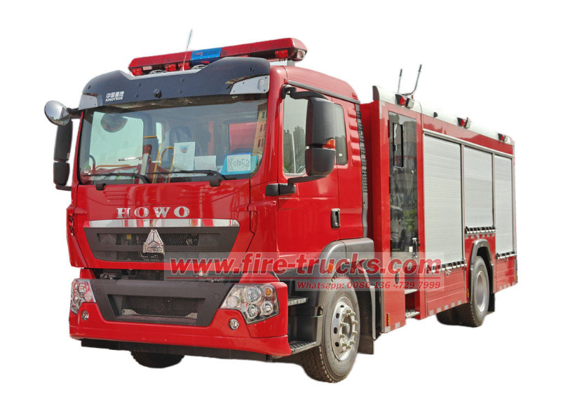 HOWO 7000L foam fire truck