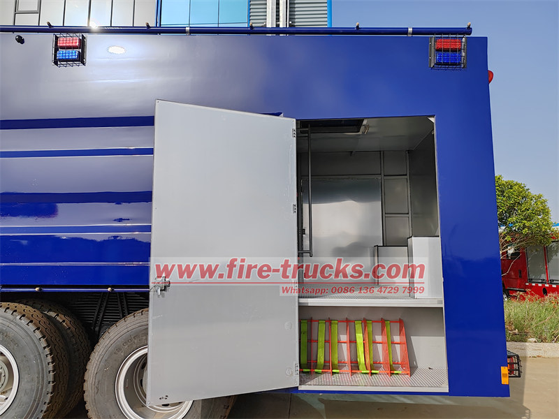 HOWO 10 wheeler riot control truck