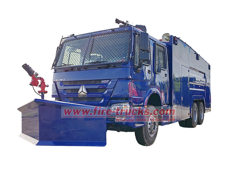 HOWO Anti-riot water cannon truck