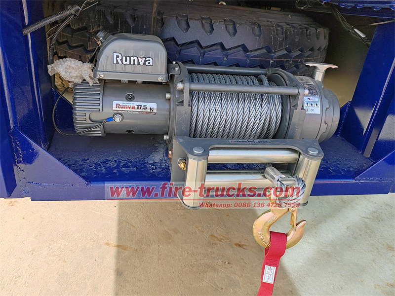 HOWO 10000 liters Riot Control Water Cannon