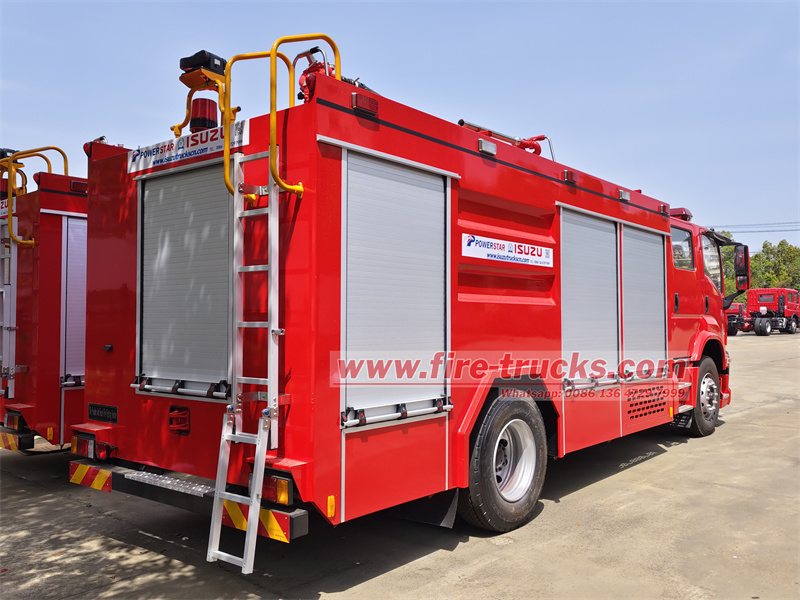 Isuzu new FTR 6cbm dry powder foam fire truck
