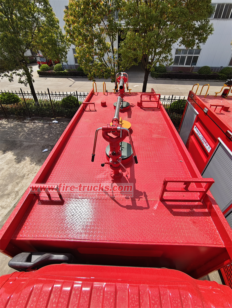 Isuzu FTR 6 cbm dry powder foam fire truck