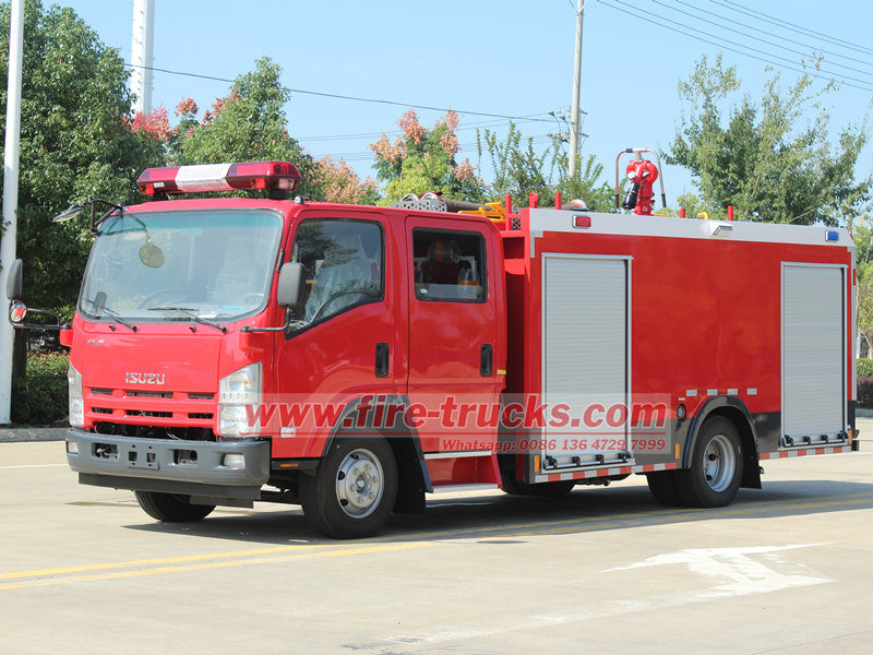 ISUZU foam tender fire truck