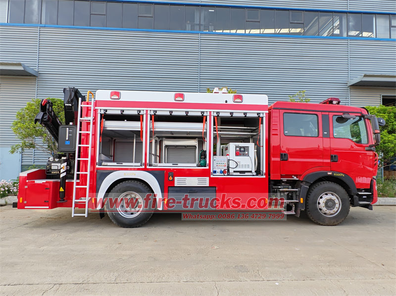 HOWO 4×2 utility fire truck