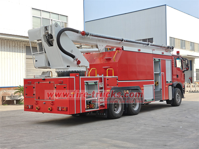 HOWO 6×4 water tower truck for sale