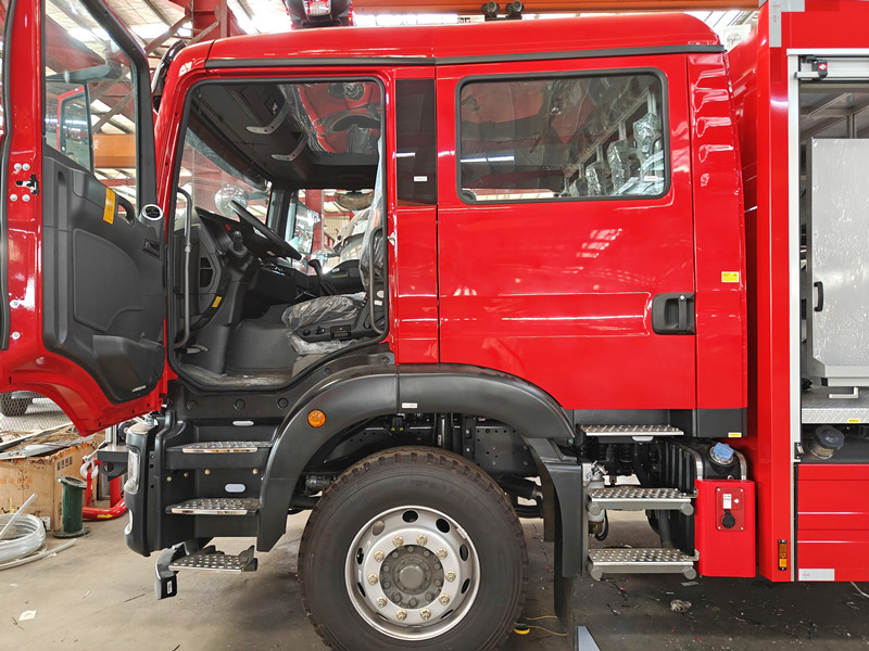 HOWO emergency firefighting truck cabinet HOWO emergency firefighting truck cabinet