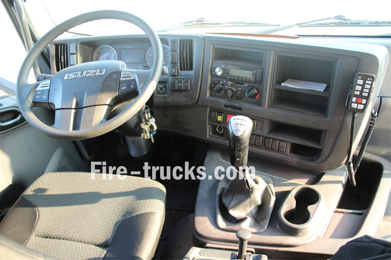 isuzu 4500 l water foam fire fighting truck