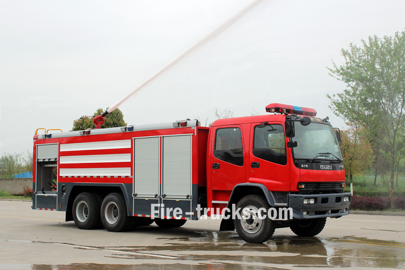 Isuzu GIGA 6000L foam fire fighting truck