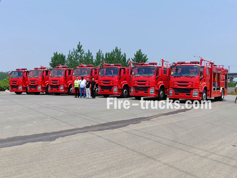 Nigeria Customer inspection the fire fighting trucks Nigeria Customer inspection the fire fighting trucks