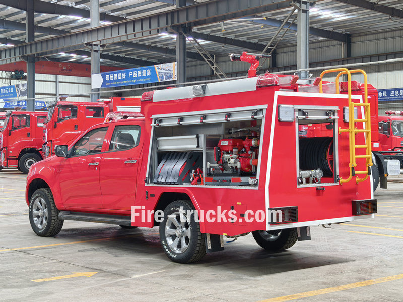 4x4 fire pickup ISUZU